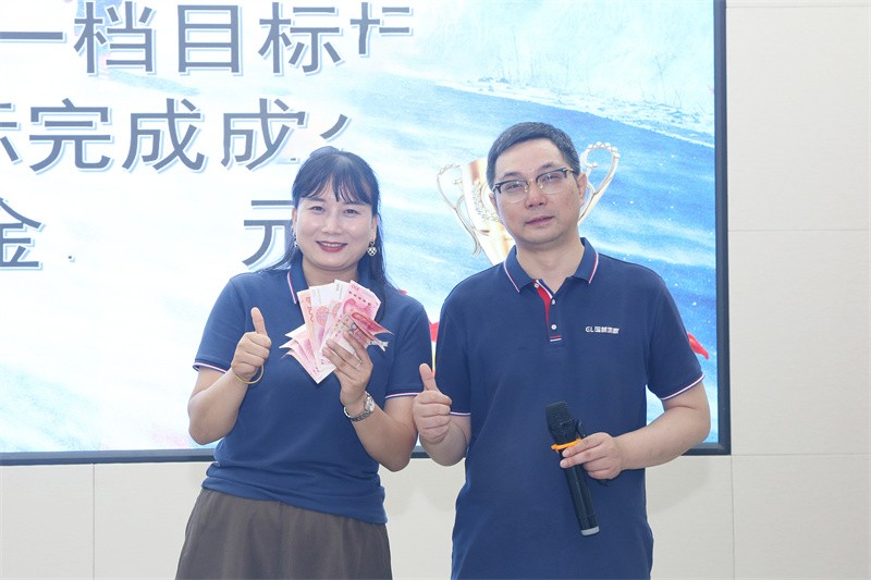 逆风飞扬 决战7月——云体育官网-云体育（中国）
7月PK启动大会