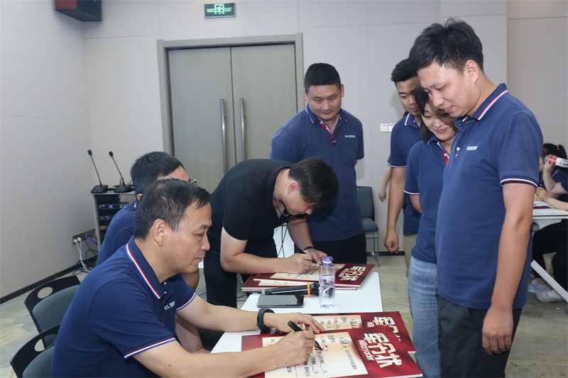 逆风飞扬 决战7月——云体育官网-云体育（中国）
7月PK启动大会